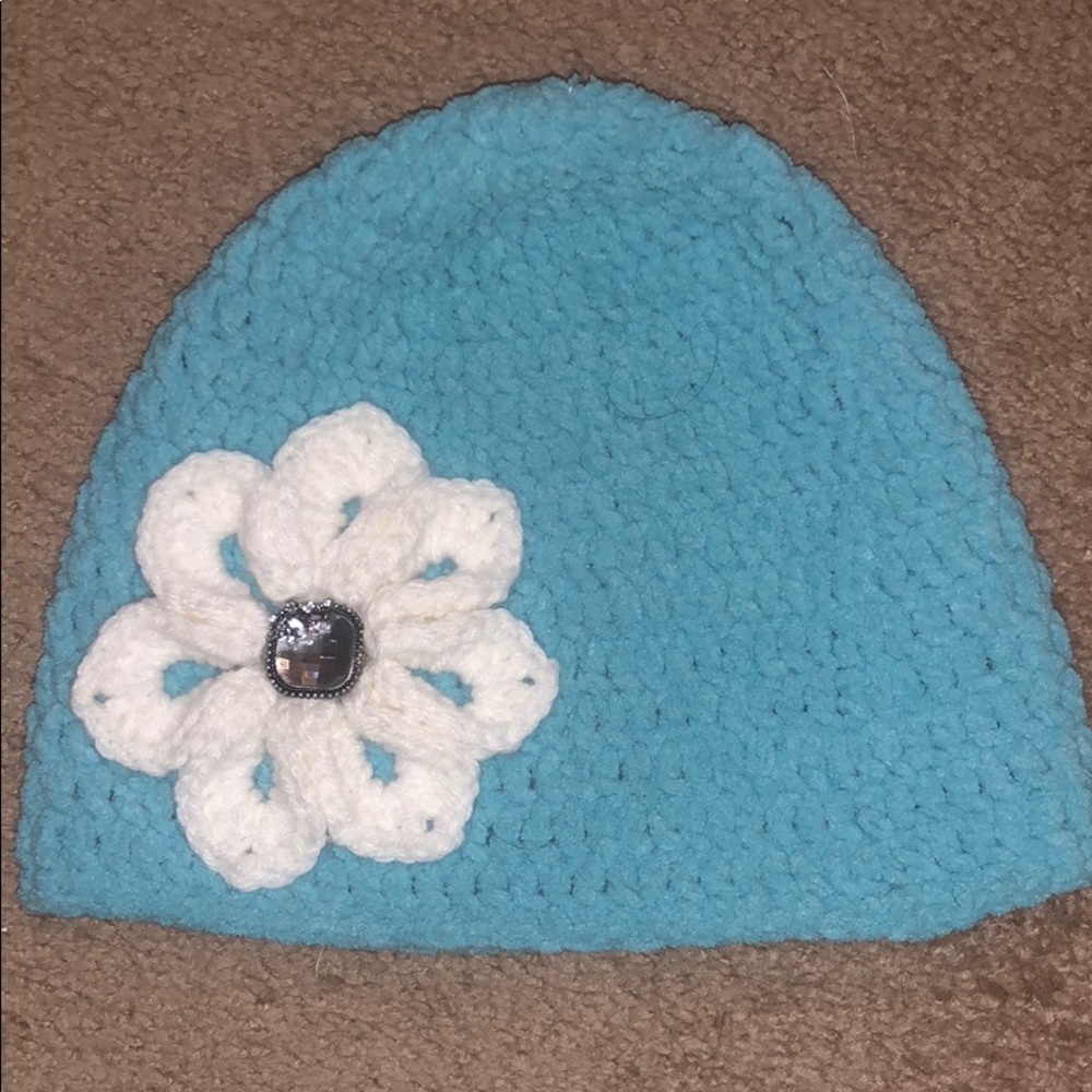 Handmade Winter Hat - Picture 2 of 3